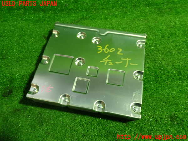 1UPJ-36026660]アウディ・A5 スポーツバック(F5CVKL)TVチューナー 中古_m0003.jpg