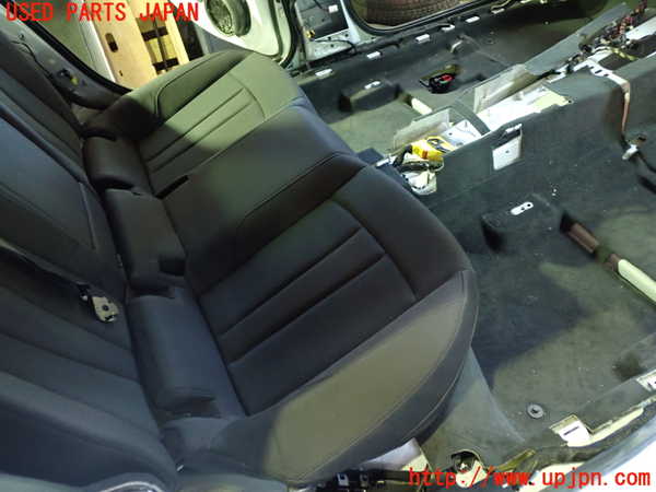 1UPJ-36027385]アウディ・A5 スポーツバック(F5CVKL)リアシート 中古_m0002.jpg