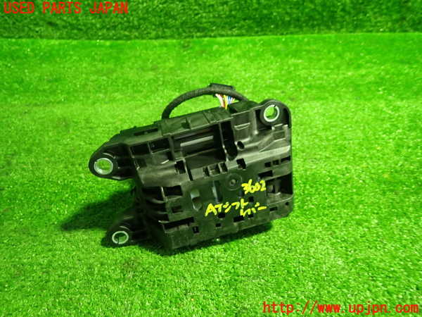 1UPJ-36027555]アウディ・A5 スポーツバック(F5CVKL)ATシフトレバー 中古_m0004.jpg