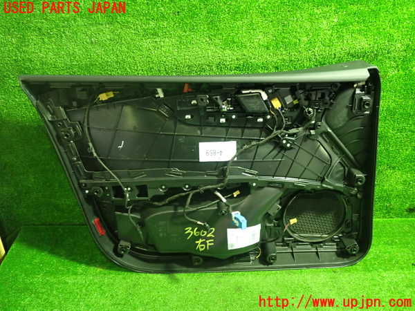 1UPJ-36021234]アウディ・A5 スポーツバック(F5CVKL)右前ドア内張り 中古_m0004.jpg
