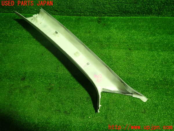1UPJ-36027655]アウディ・A5 スポーツバック(F5CVKL)右フロントピラートリム 中古_m0003.jpg