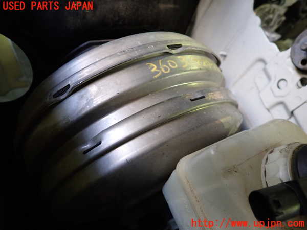 2UPJ-36034055]BMW 528i(FR30)ブレーキマスターバック 中古 (F10)_m0001.jpg