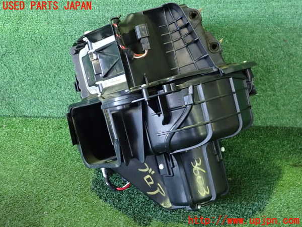 2UPJ-36036095]BMW 528i(FR30)ブロアファン(ブロアーファン) 中古 (F10)_m0002.jpg