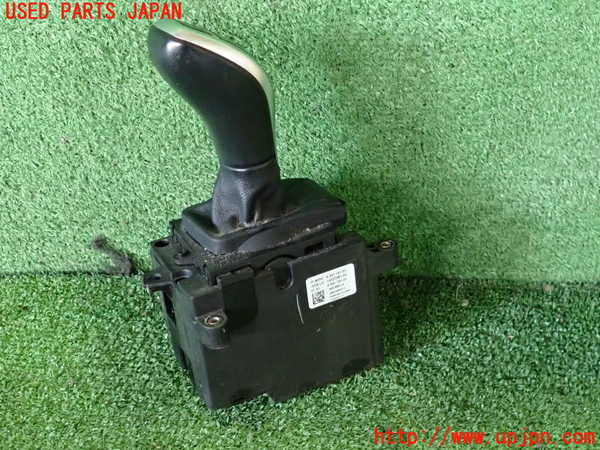 2UPJ-36037555]BMW 528i(FR30)ATシフトレバー 中古 (F10)_m0002.jpg