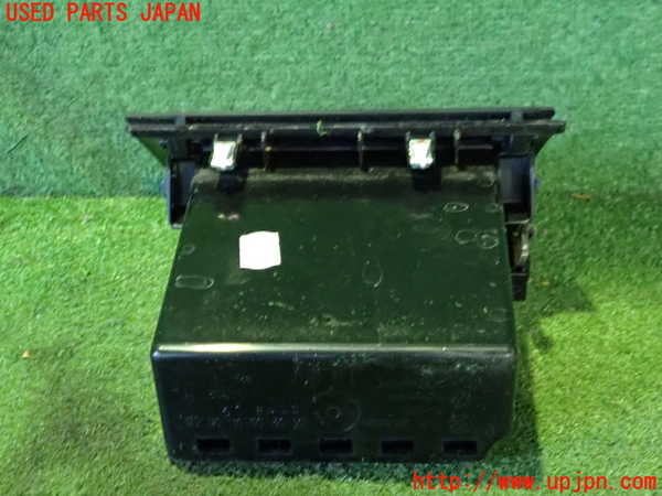 2UPJ-36037841]BMW 528i(FR30)小物入れ1 中古 (F10)_m0004.jpg