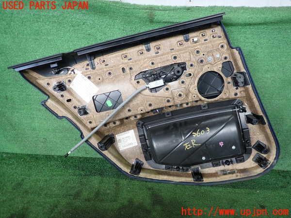 2UPJ-36031294]BMW 528i(FR30)右後ドア内張り 中古 (F10)_m0003.jpg