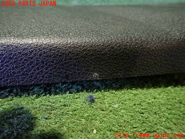 2UPJ-36037670]BMW 528i(FR30)左センターピラートリム 中古 (F10)_m0003.jpg