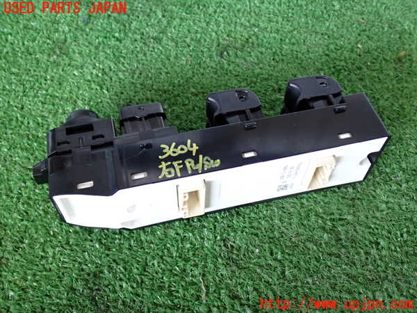 2UPJ-36046240]CX-5(KF2P)右前パワーウィンドウスイッチ 中古_m0002.jpg