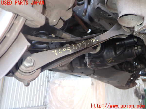2UPJ-36055325]BMW 320d ツーリング(3D20)(F31)右リアテンションロッド 中古_m0001.jpg