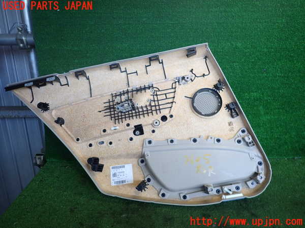 2UPJ-36051294]BMW 320d ツーリング(3D20)(F31)右後ドア内張り 中古_m0004.jpg