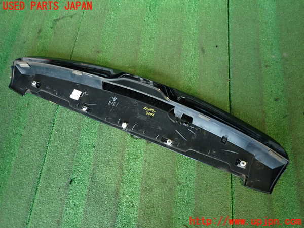 2UPJ-36061520]ジープ・コンパス(MK49)リアスポイラー 中古_m0002.jpg