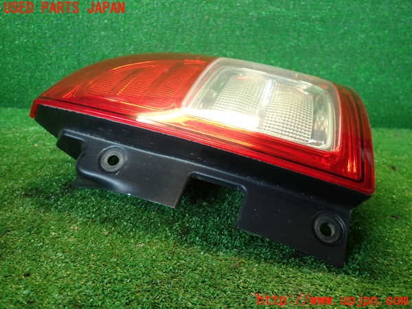 2UPJ-36061530]ジープ・コンパス(MK49)右テールランプ 中古_m0002.jpg