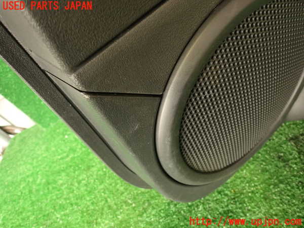 2UPJ-36061294]ジープ・コンパス(MK49)右後ドア内張り 中古_m0002.jpg