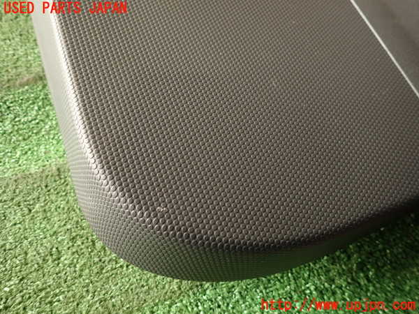 2UPJ-36061578]ジープ・コンパス(MK49)バックドア内張り 中古_m0003.jpg