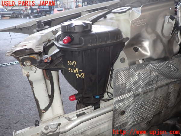 2UPJ-36072410]BMW 528i ツーリング(MU30)ラジエータータンク 中古 (F11)_m0002.jpg