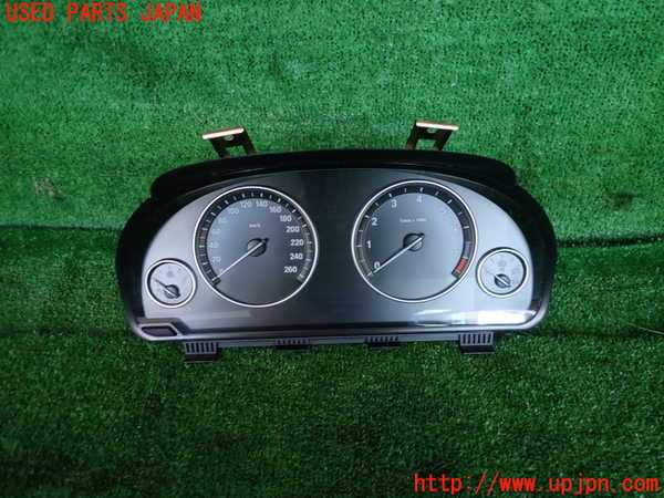 2UPJ-36076170]BMW 528i ツーリング(MU30)スピードメーター 中古 (F11)_m0001.jpg