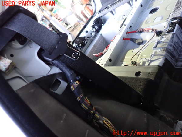 2UPJ-36077155]BMW 528i ツーリング(MU30)右2列目シートベルト 中古 (F11)_m0001.jpg