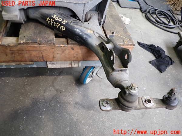 2UPJ-36085176]レクサス・IS250C(GSE20)右フロントロアアーム1 中古_m0001.jpg
