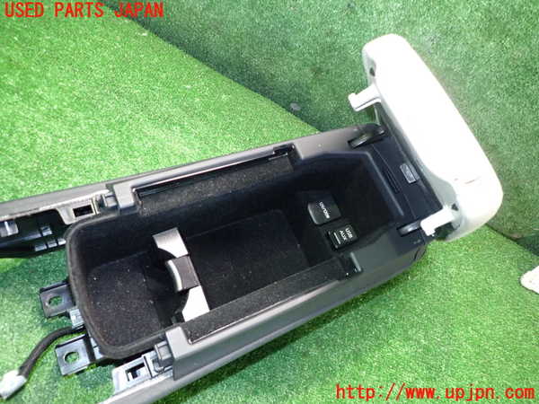 2UPJ-36087540]レクサス・IS250C(GSE20)センターコンソール 中古_m0003.jpg