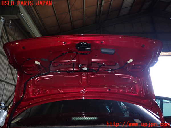 1UPJ-36101500]レクサス・IS300h(AVE30)トランク 中古_m0003.jpg