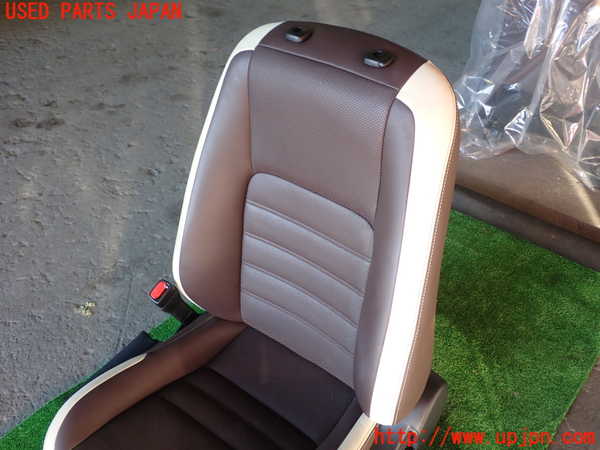 5UPJ-36107065]レクサス・IS300h(AVE30)助手席シート 中古_m0002.jpg