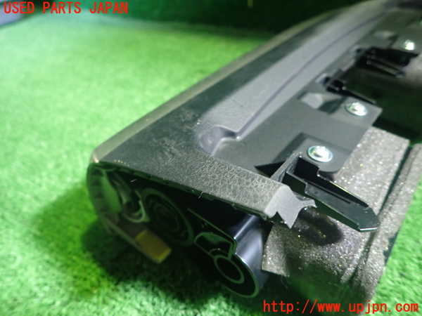 1UPJ-36107528]レクサス・IS300h(AVE30)エアコン吹き出し口3(真中) 中古_m0004.jpg