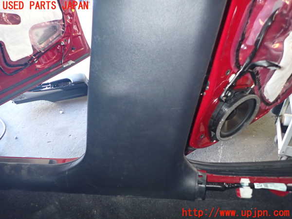 1UPJ-36107665]レクサス・IS300h(AVE30)右センターピラートリム 中古_m0004.jpg