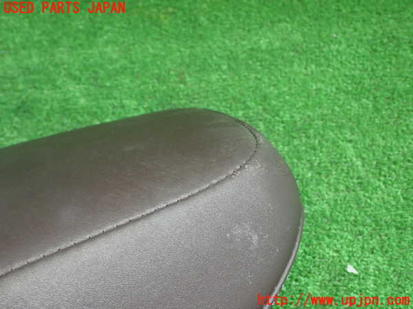 5UPJ-36107070]レクサス・IS300h(AVE30)助手席ヘッドレスト 中古_m0004.jpg