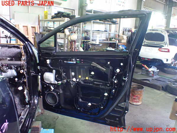 1UPJ-36111230]C-HRハイブリッド(ZYX10)右前ドア ジャンク_m0004.jpg