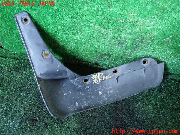 1UPJ-36121450]ハイエースワゴン100系(RZH101G)右フロントマッドガード(泥除け) 中古_m0001.jpg