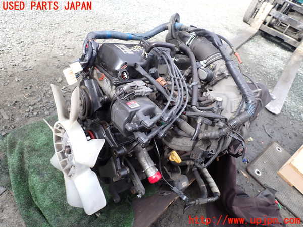 1UPJ-36122010]ハイエースワゴン100系(RZH101G)エンジン 2RZ-E 中古_m0001.jpg