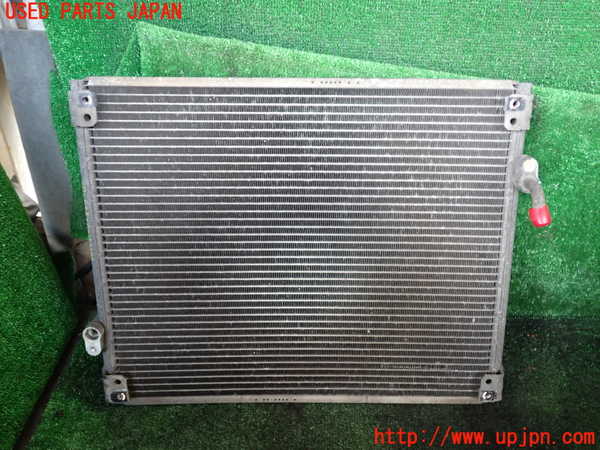 5UPJ-36126031]ハイエースワゴン100系(RZH101G)エアコンコンデンサー1 中古_m0001.jpg
