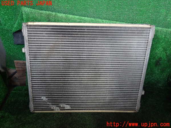 5UPJ-36126031]ハイエースワゴン100系(RZH101G)エアコンコンデンサー1 中古_m0003.jpg