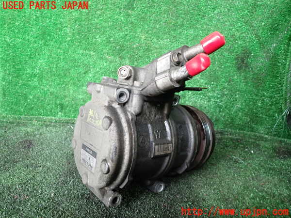 1UPJ-36126025]ハイエースワゴン100系(RZH101G)エアコンコンプレッサー 中古_m0002.jpg
