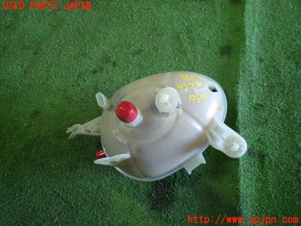 1UPJ-36142410]ベンツ C200 ステーションワゴン(205242C)(205)ラジエータータンク 中古_m0002.jpg
