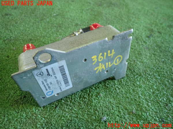1UPJ-36142481]ベンツ C200 ステーションワゴン(205242C)(205)オイルクーラー1 中古_m0004.jpg
