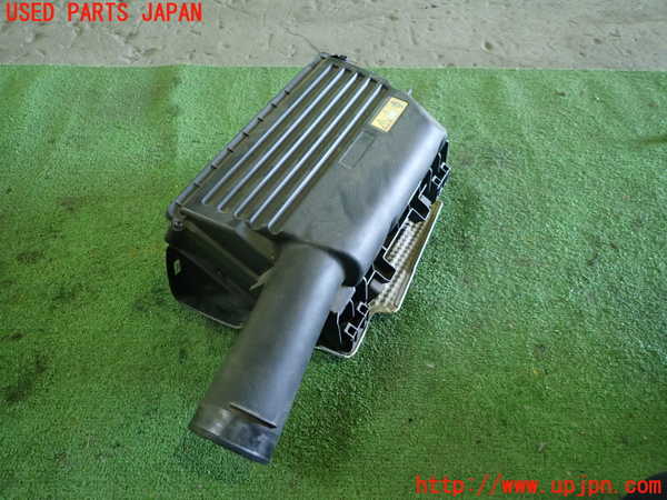 1UPJ-36142560]ベンツ C200 ステーションワゴン(205242C)(205)エアクリーナーボックス 中古_m0001.jpg