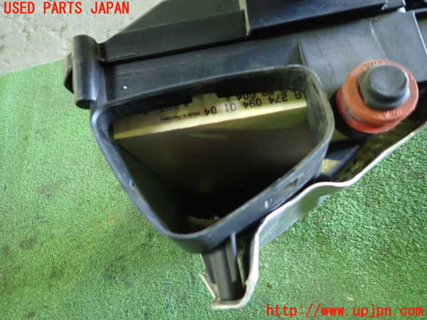 1UPJ-36142560]ベンツ C200 ステーションワゴン(205242C)(205)エアクリーナーボックス 中古_m0002.jpg