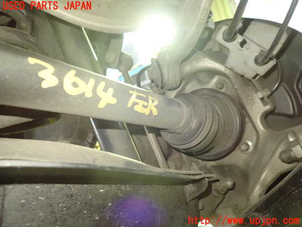 1UPJ-36144025]ベンツ C200 ステーションワゴン(205242C)(205)左リアドライブシャフト 中古_m0001.jpg