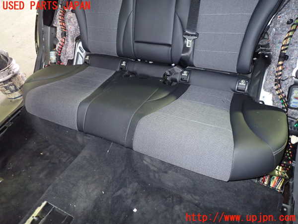 1UPJ-36147385]ベンツ C200 ステーションワゴン(205242C)(205)リアシート 中古_m0002.jpg