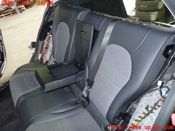 1UPJ-36147385]ベンツ C200 ステーションワゴン(205242C)(205)リアシート 中古_m0003.jpg