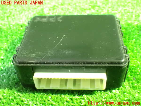1UPJ-36156149]スカイライン(V36)コンピューター4 中古_m0002.jpg