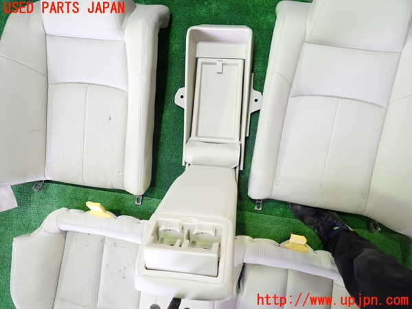 1UPJ-36157385]スカイライン(V36)リアシート 中古_m0002.jpg