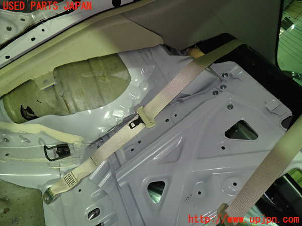 1UPJ-36157155]スカイライン(V36)右2列目シートベルト 中古_m0001.jpg