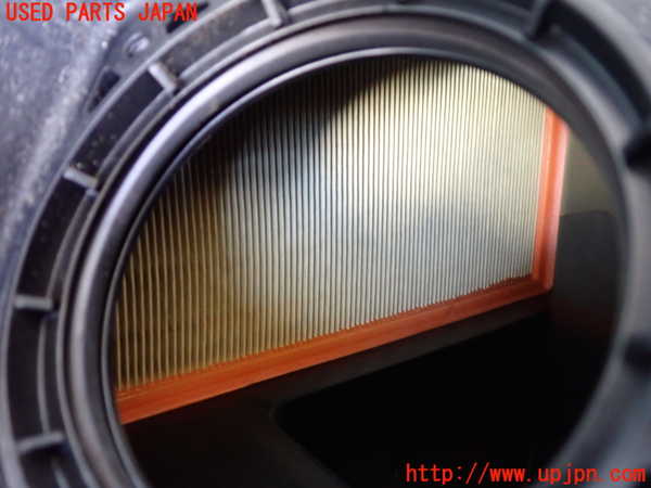 1UPJ-36162560]アウディ・Q5(8RCDNF)エアクリーナーボックス 中古_m0003.jpg