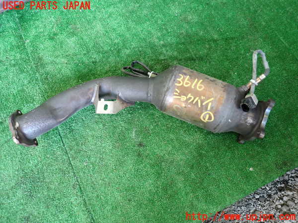 1UPJ-36162661]アウディ・Q5(8RCDNF)触媒1 中古_m0001.jpg