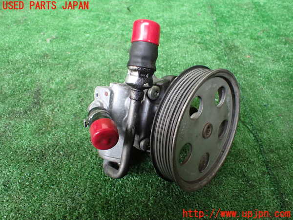 1UPJ-36164250]アウディ・Q5(8RCDNF)パワステポンプ 中古_m0001.jpg