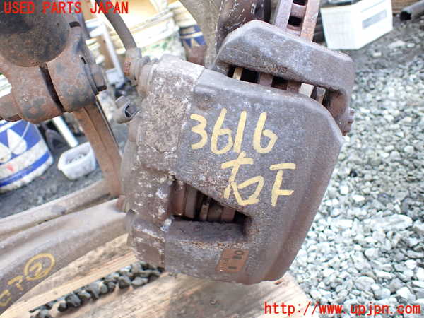 1UPJ-36164080]アウディ・Q5(8RCDNF)右フロントキャリパー 中古_m0001.jpg