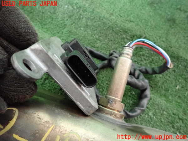 2UPJ-36172651]ベンツ C220 d W205(205004)センターパイプ1 中古_m0005.jpg