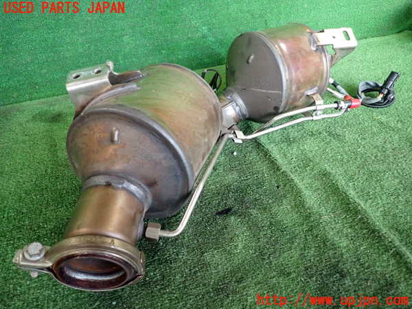 2UPJ-36172661]ベンツ C220 d W205(205004)触媒1 中古_m0002.jpg